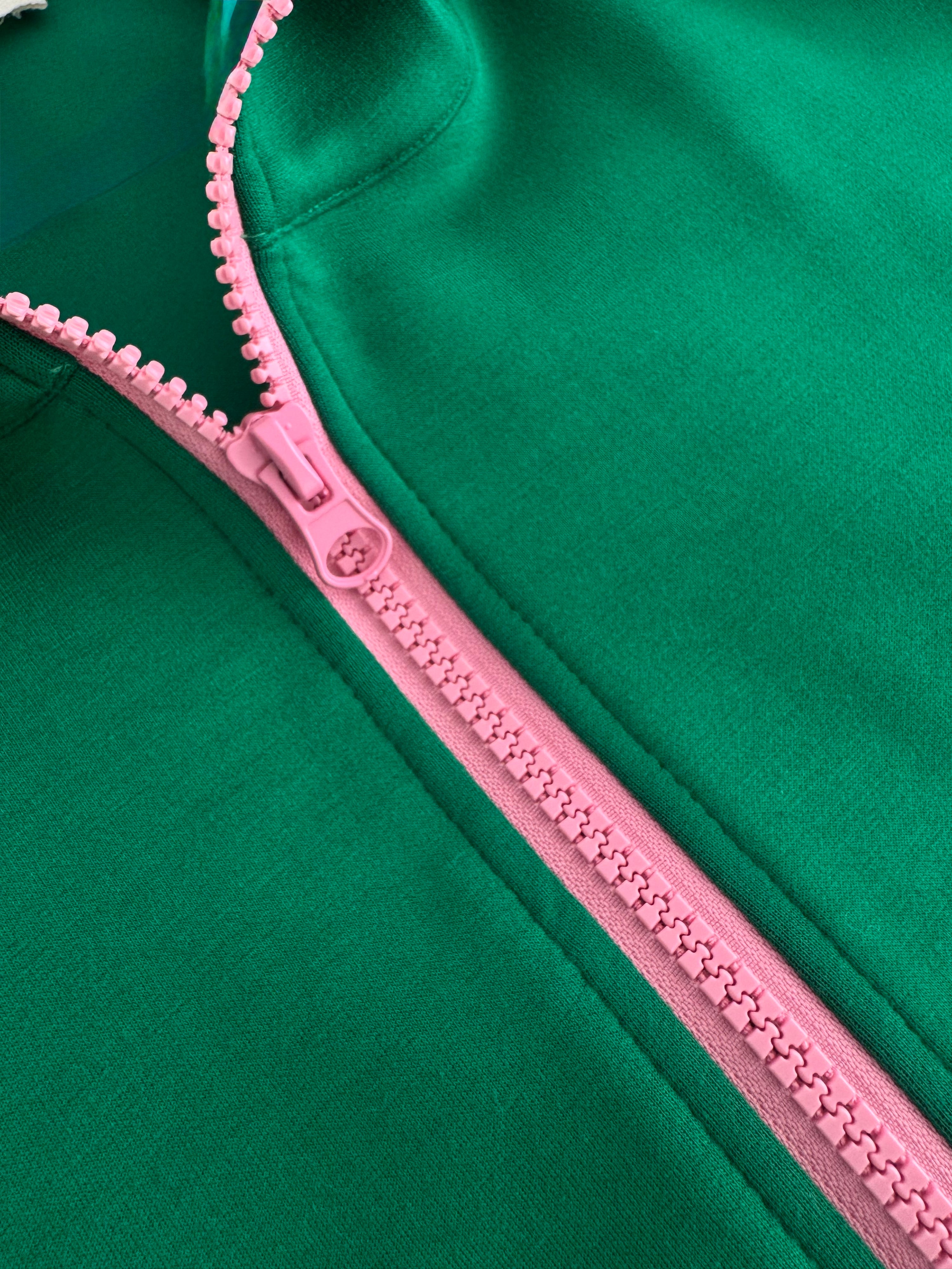 “Sorority” Jogger Set (S-XL) 💗💚